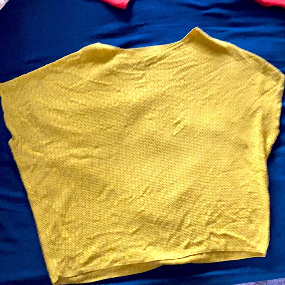 Uniqlo chartreuse fine weave light sweater, XS